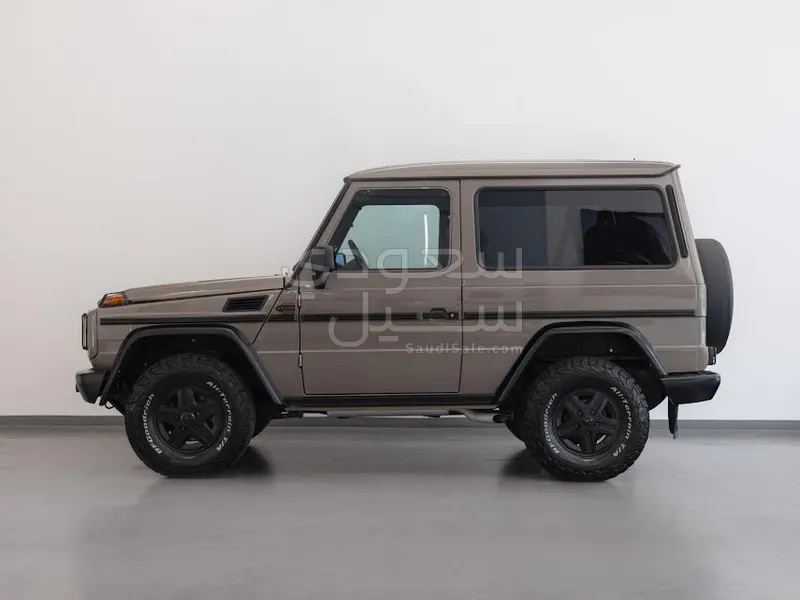 1990 مرسيدس - بنز جي 300