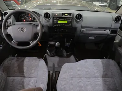 2011 تويوتا لاند كروزر ربع ال اكس