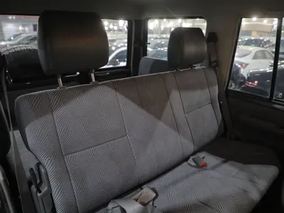 2011 تويوتا لاند كروزر ربع ال اكس