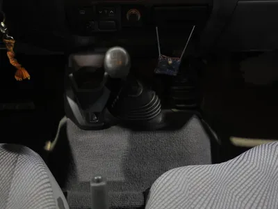 2011 تويوتا لاند كروزر ربع ال اكس