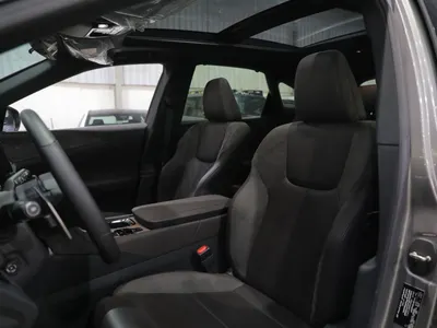 2024 لكزس أر إكس 350