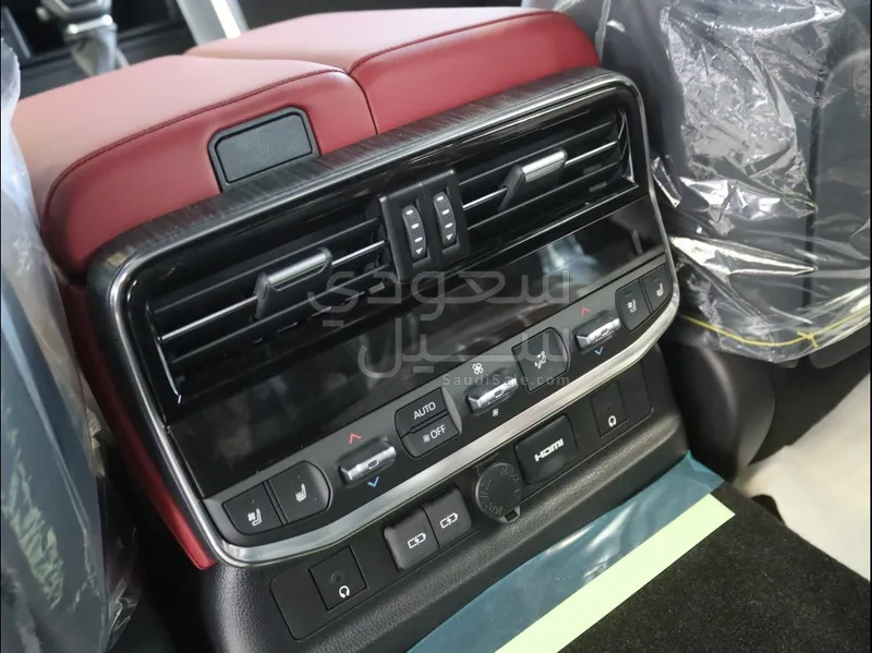 2025 تويوتا لاند كروزر جي ار سبورت