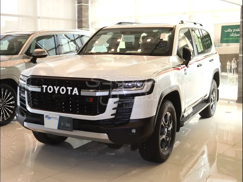 2025 تويوتا لاند كروزر جي ار سبورت