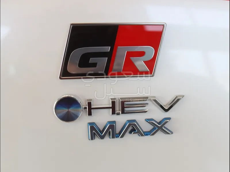 2025 تويوتا لاند كروزر جي ار سبورت