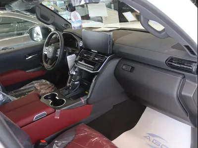 2025 تويوتا لاند كروزر جي ار سبورت