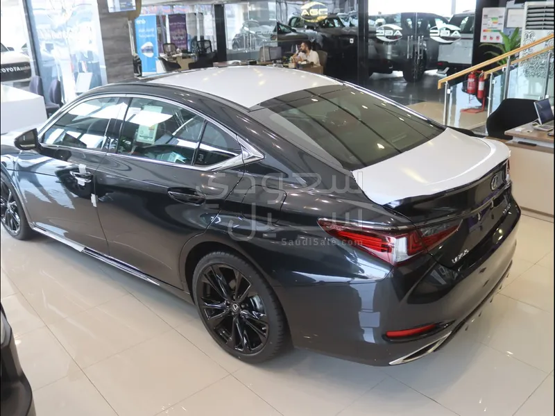 2025 لكزس إي إس 350 اف سبورت