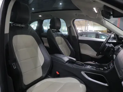 2019 جاكوار اف-بيس