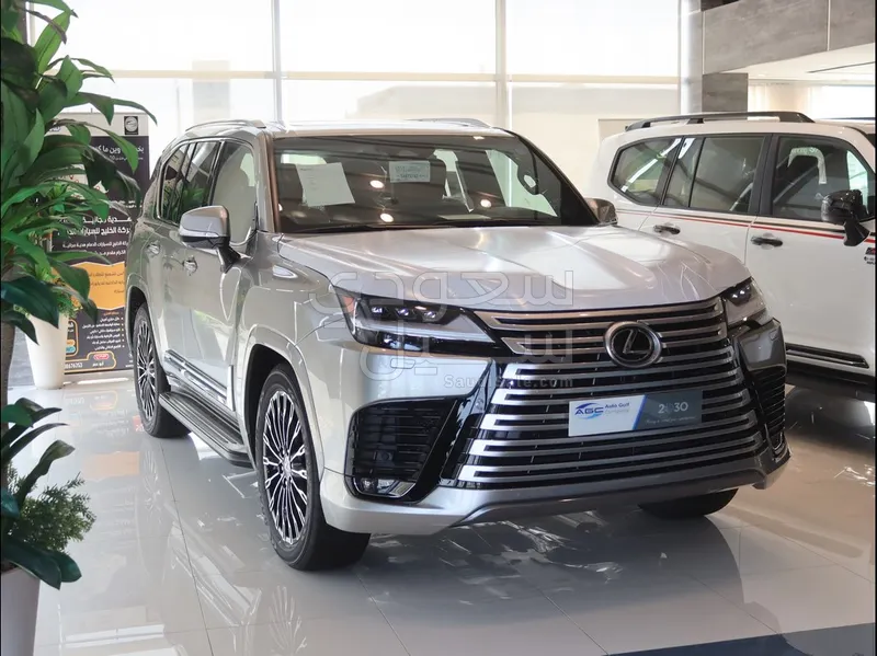 2025 لكزس إل إكس 600 في أي بي