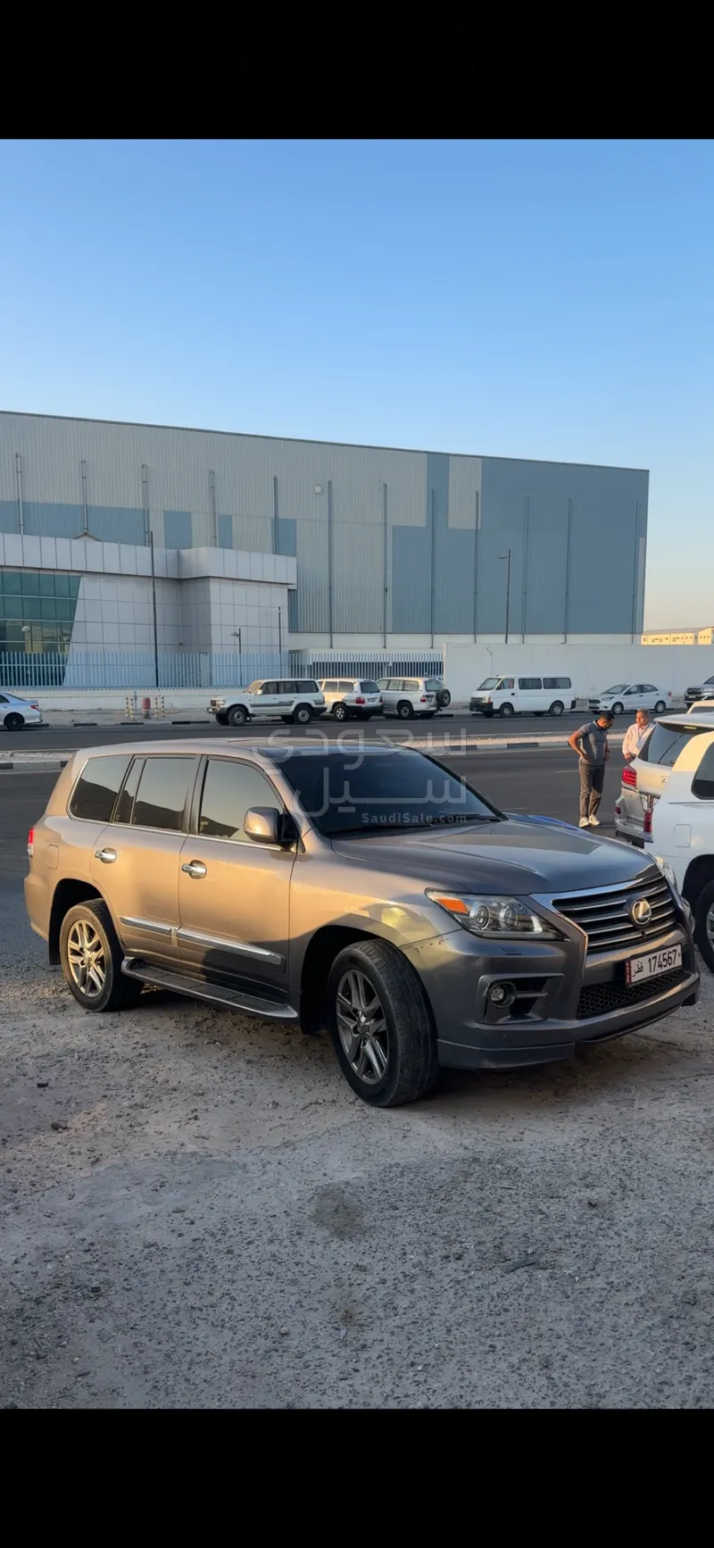 2014 لكزس إل إكس 570 اس
