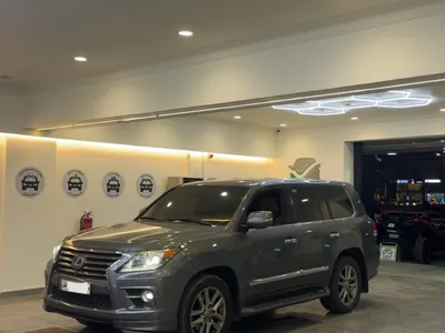 2014 لكزس إل إكس 570 اس