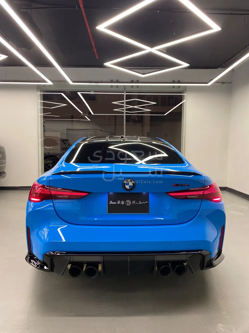 2025 بي ام دبليو الفئة ام إم 4 كومبيتيشن