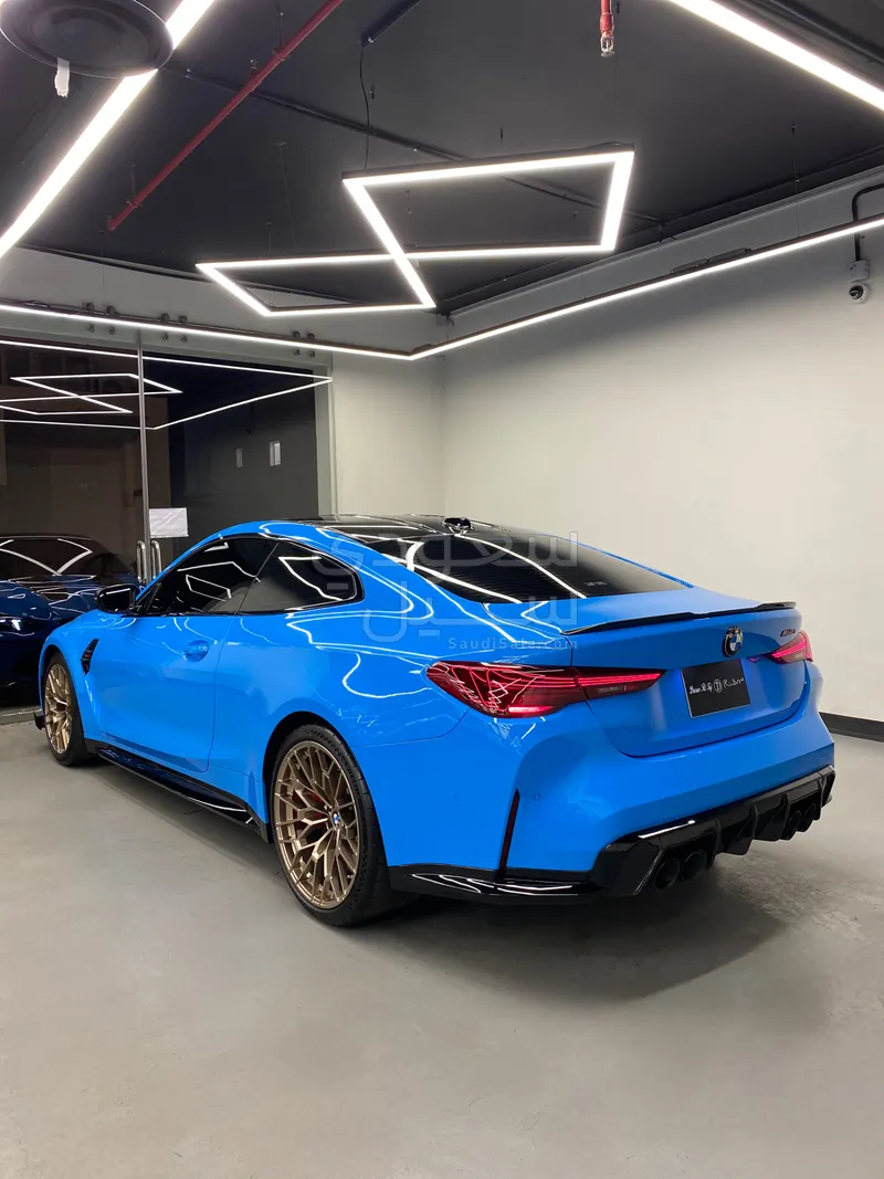 2025 بي ام دبليو الفئة ام إم 4 كومبيتيشن