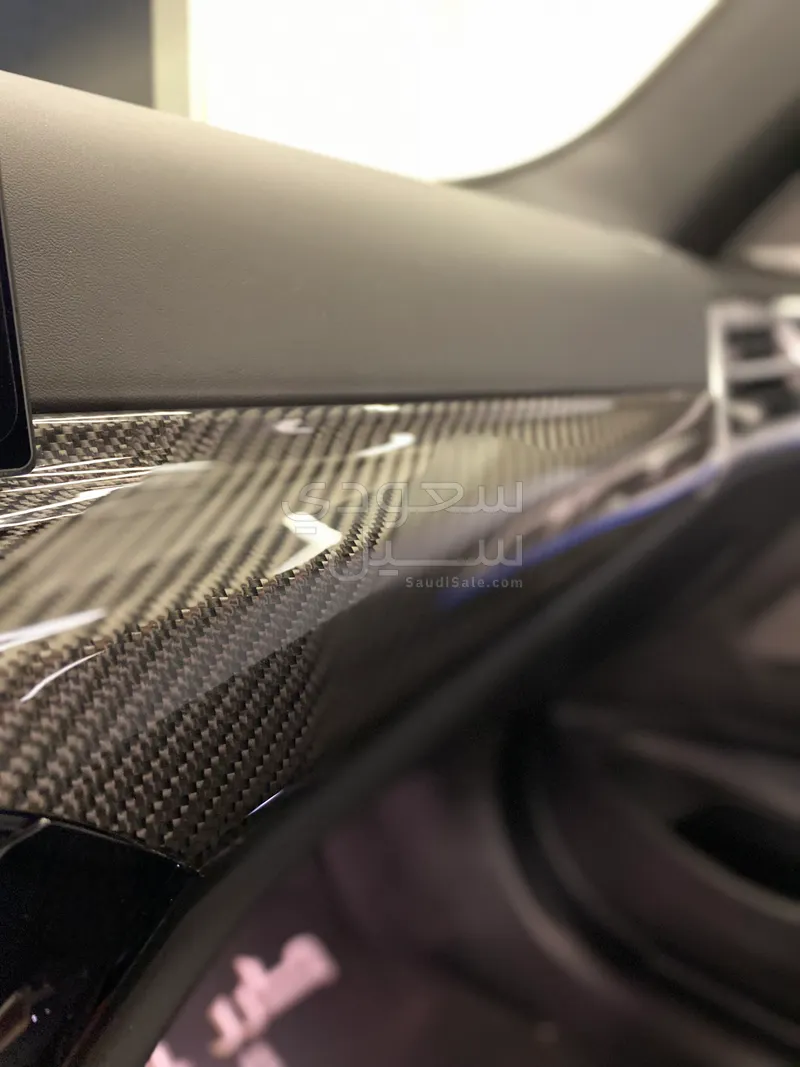 2025 بي ام دبليو الفئة ام إم 4 كومبيتيشن