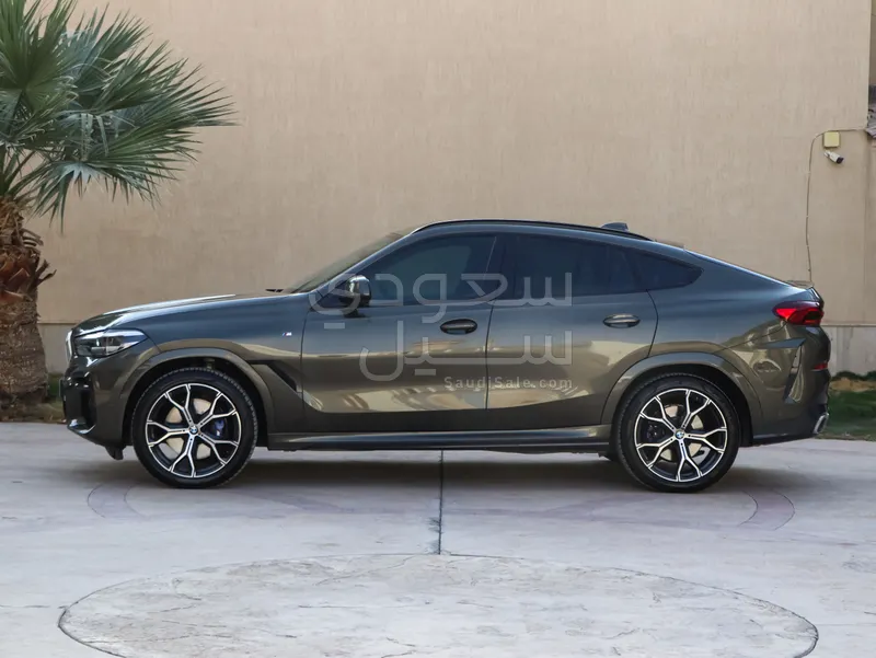 2022 بي ام دبليو الفئة اكس 6 إم