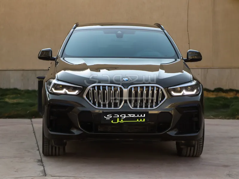 2022 بي ام دبليو الفئة اكس 6 إم