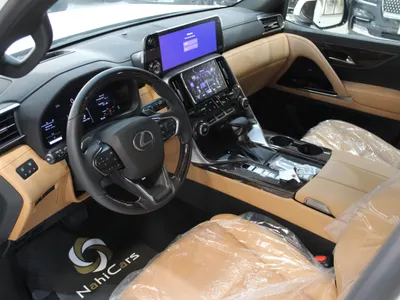 2025 لكزس إل إكس 600