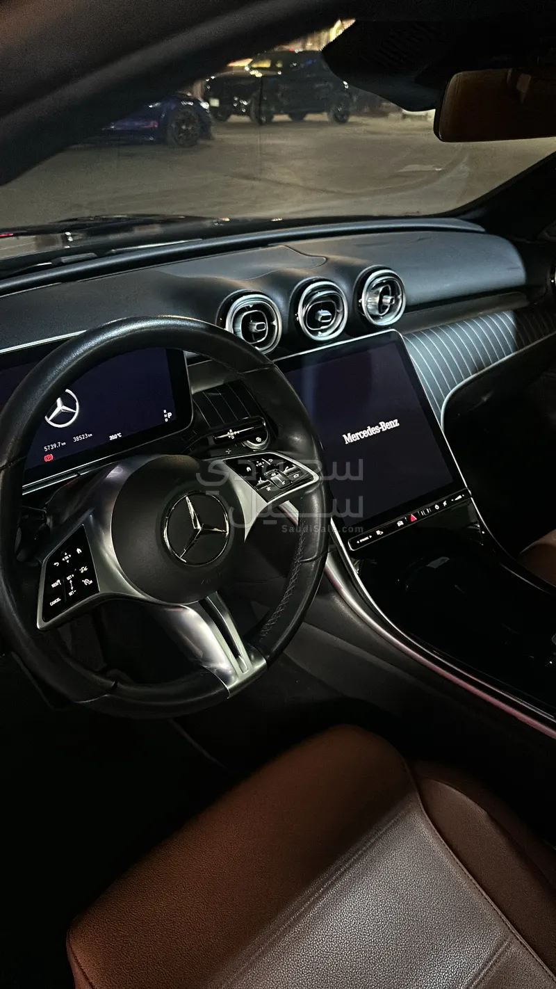 2023 مرسيدس - بنز سي 300