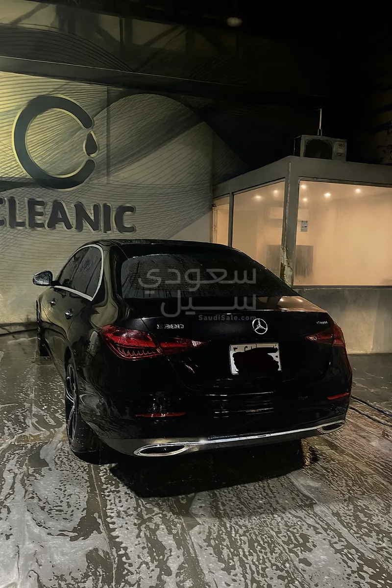 2023 مرسيدس - بنز سي 300