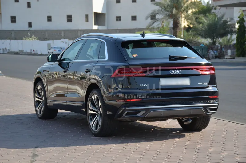 2021 اودي كيو 8 اس لاين