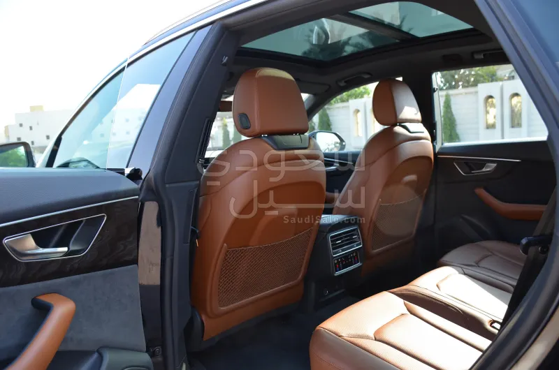 2021 اودي كيو 8 اس لاين