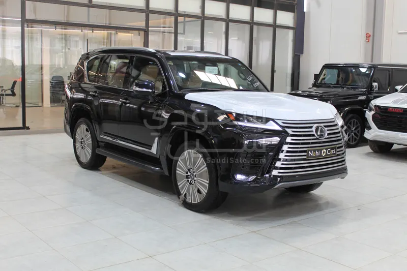 2025 لكزس إل إكس 600