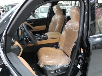 2025 لكزس إل إكس 600