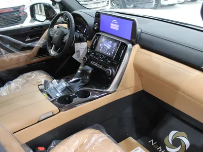 2025 لكزس إل إكس 600