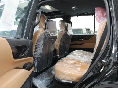 2025 لكزس إل إكس 600