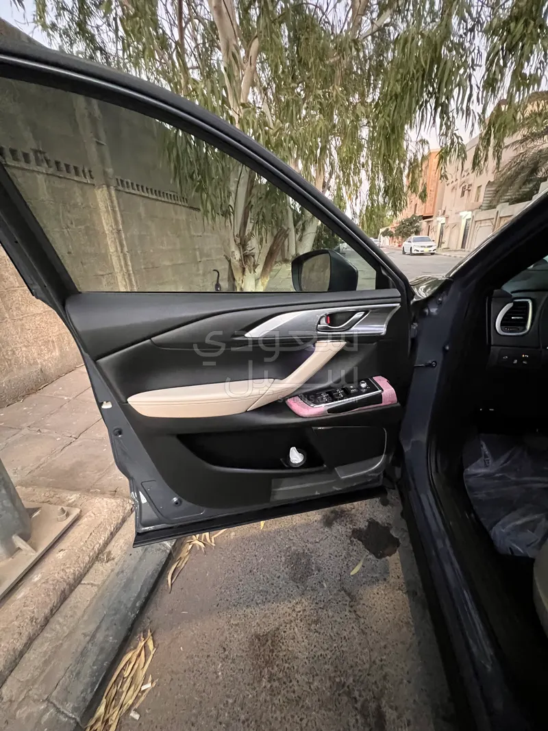 2023 مازدا سي اكس 9