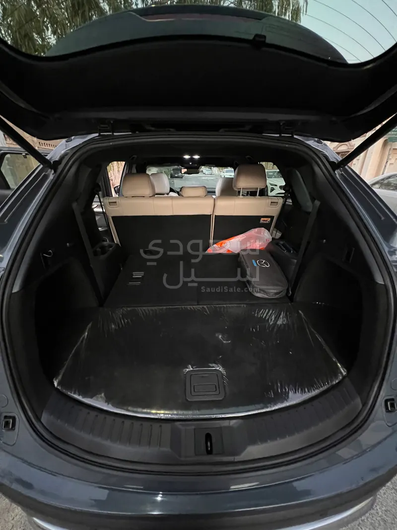 2023 مازدا سي اكس 9