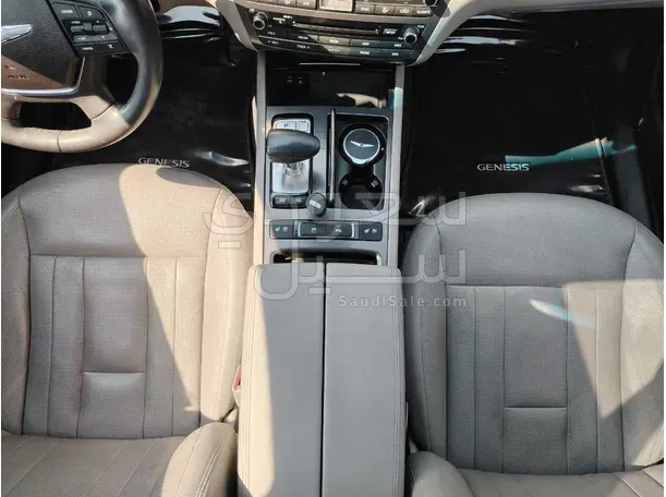 2017 جينيسيس جي 80