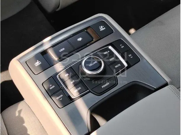 2017 جينيسيس جي 80