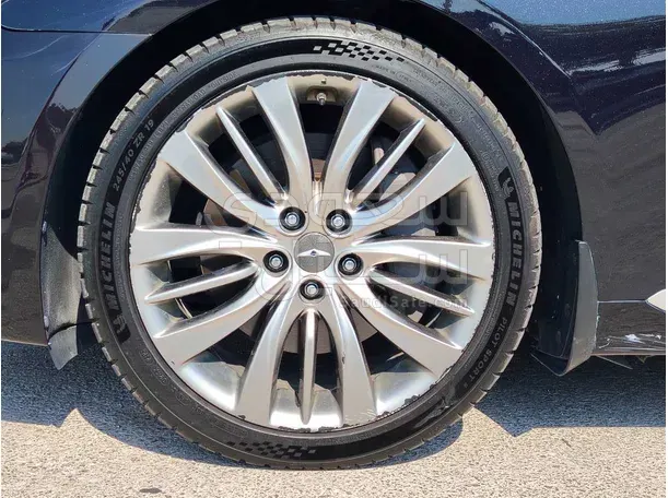 2017 جينيسيس جي 80