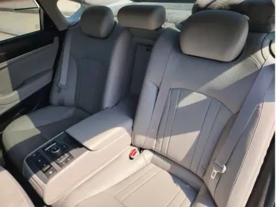 2017 جينيسيس جي 80