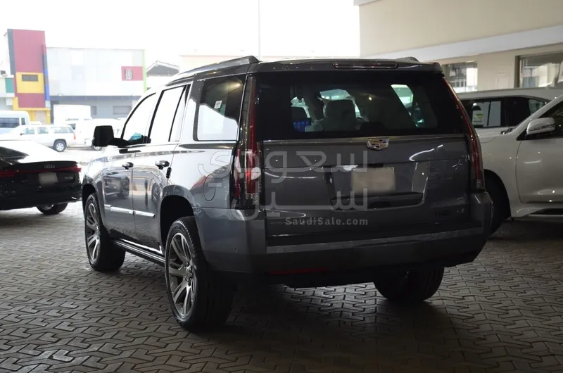 2020 كاديلاك اسكاليد بريميوم