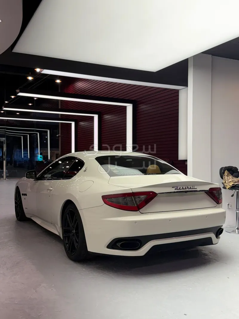 2016 مازيراتي جرانتوريزمو