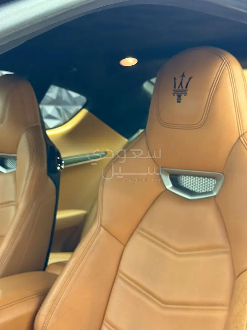 2016 مازيراتي جرانتوريزمو