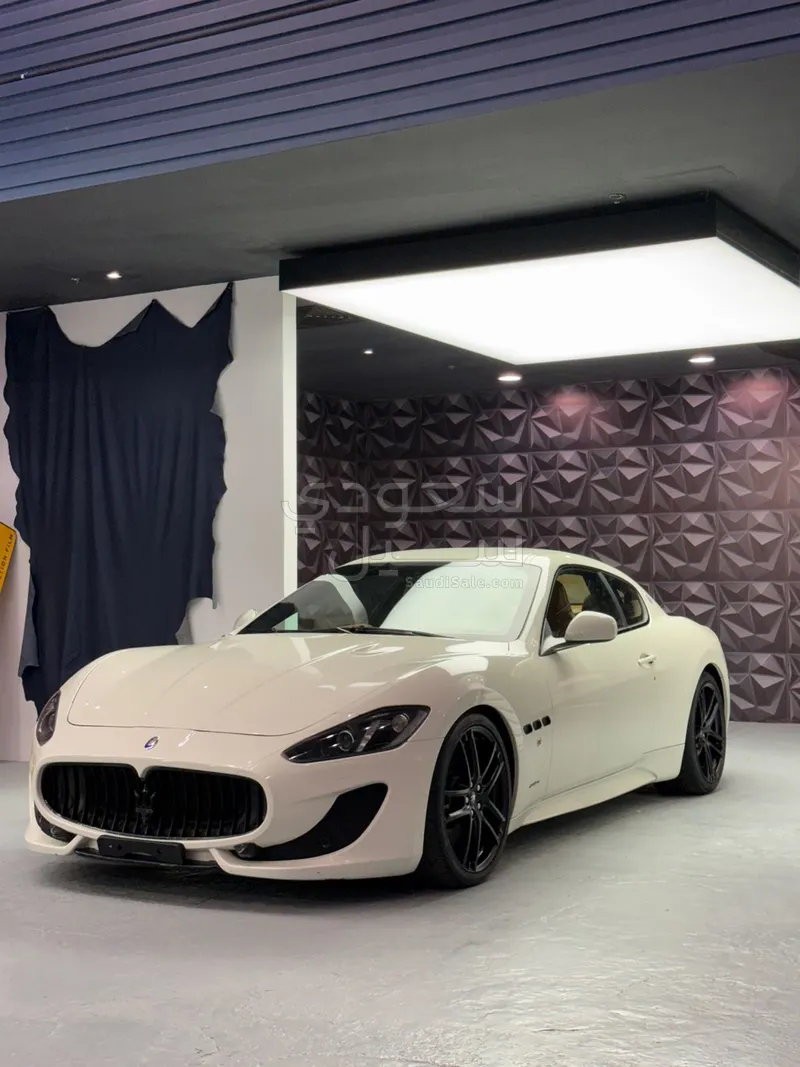 2016 مازيراتي جرانتوريزمو