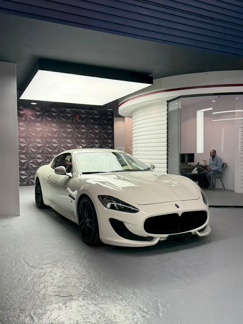 2016 Maserati GranTurismo