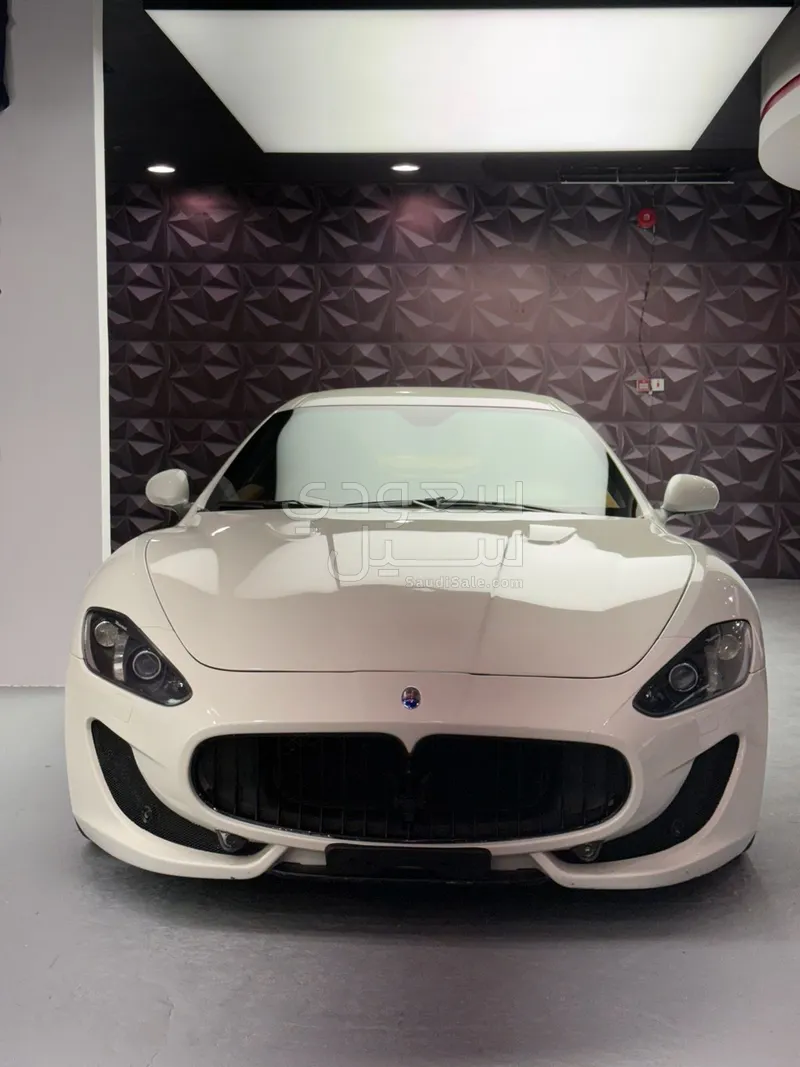 2016 مازيراتي جرانتوريزمو