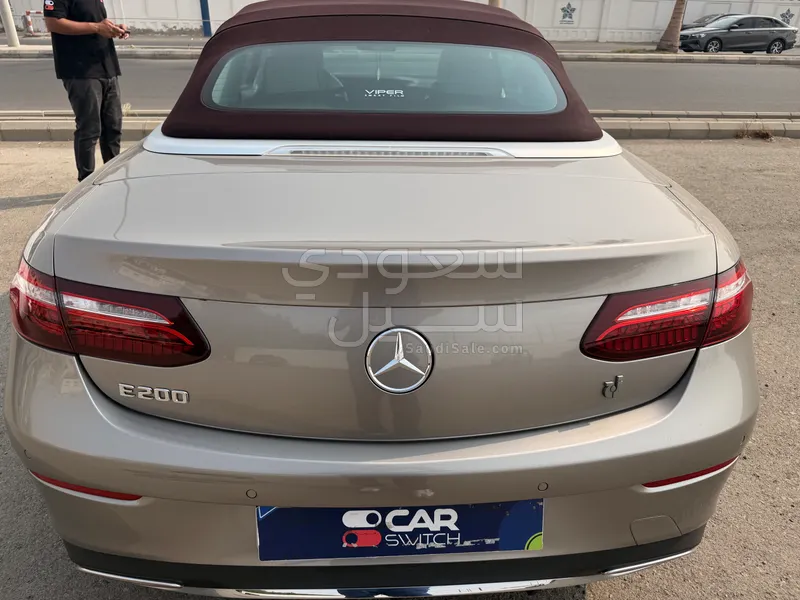 2022 مرسيدس - بنز أي 200