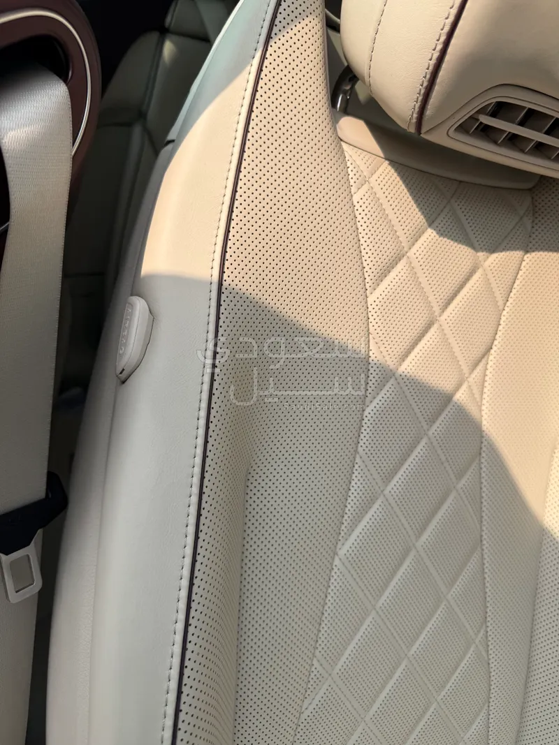 2022 مرسيدس - بنز أي 200