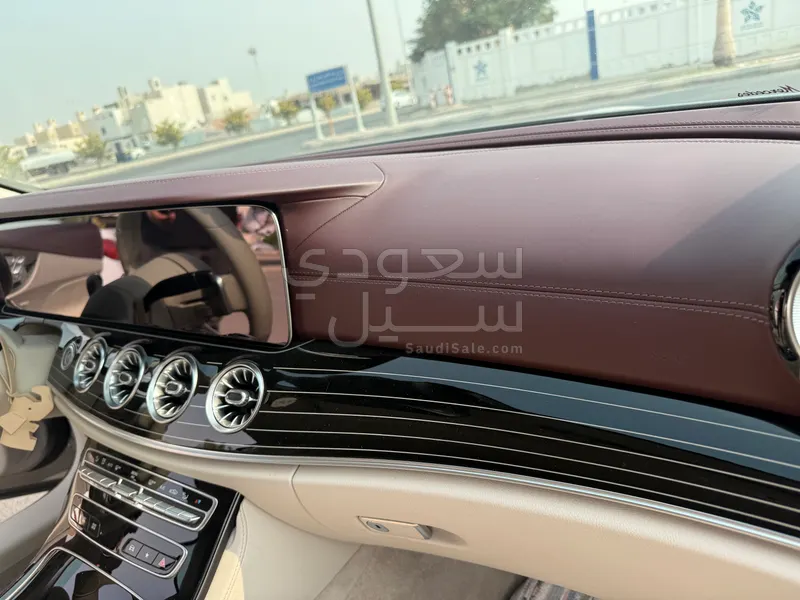 2022 مرسيدس - بنز أي 200