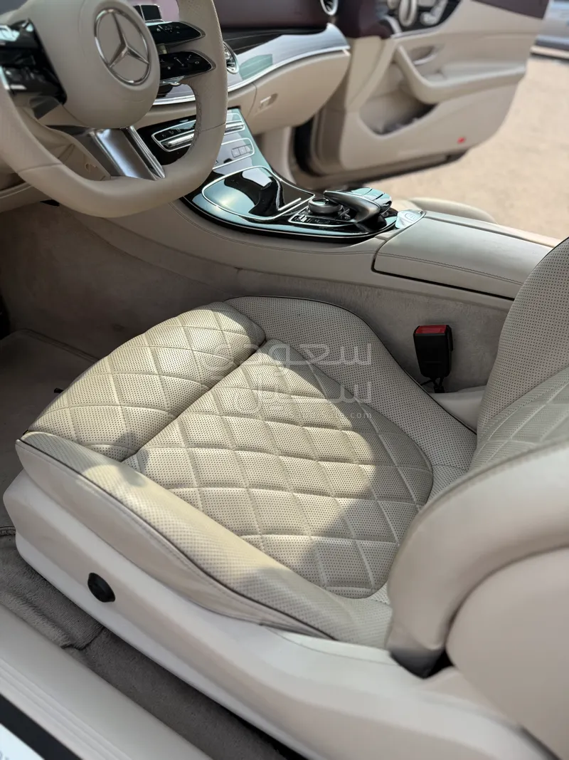 2022 مرسيدس - بنز أي 200