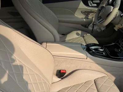 2022 مرسيدس - بنز أي 200