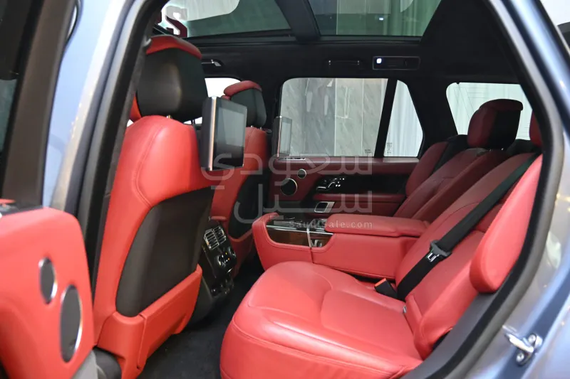 2018 لاند روفر رينج روفر فوج اوتوبيوغرافي