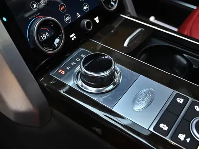 2018 لاند روفر رينج روفر فوج اوتوبيوغرافي