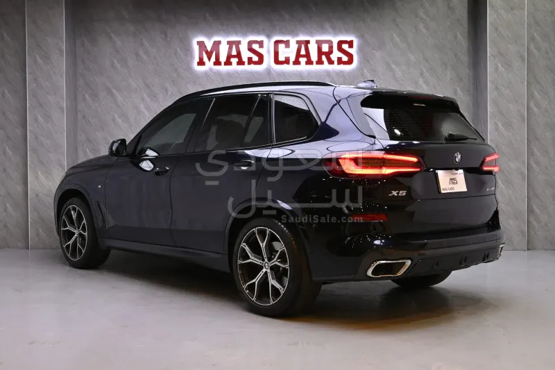 2022 بي ام دبليو الفئة اكس 5