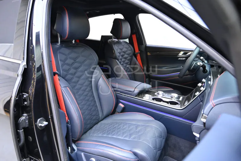 2025 جينيسيس جي في 80