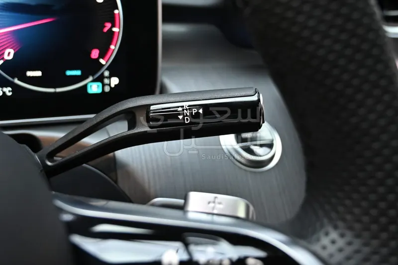 2023 مرسيدس - بنز سي 200